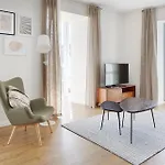 H Suite2a By Smiling Apartament *