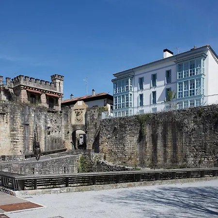 H Suite2a By Smiling