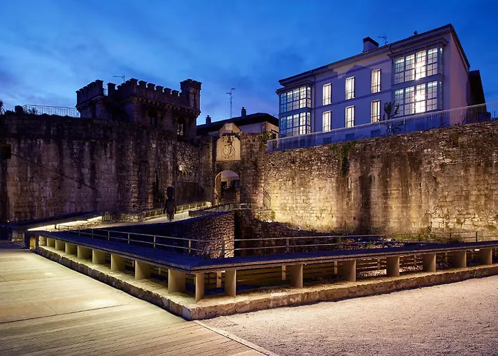 H Suite2a By Smiling Hondarribia