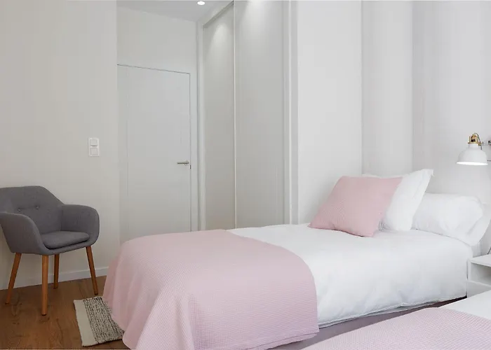 H Suite2a By Smiling