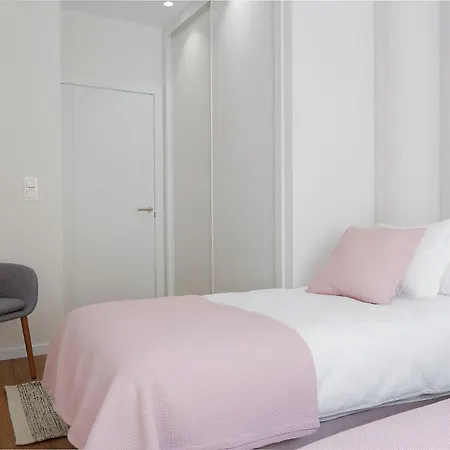 H Suite2a By Smiling