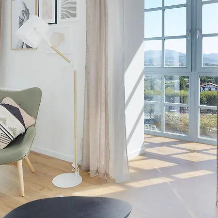 H Suite2a By Smiling Lägenhet *